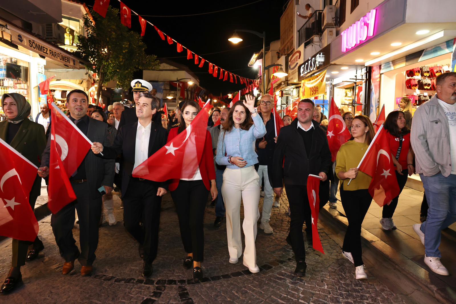 “En büyük devrimin adıdır”