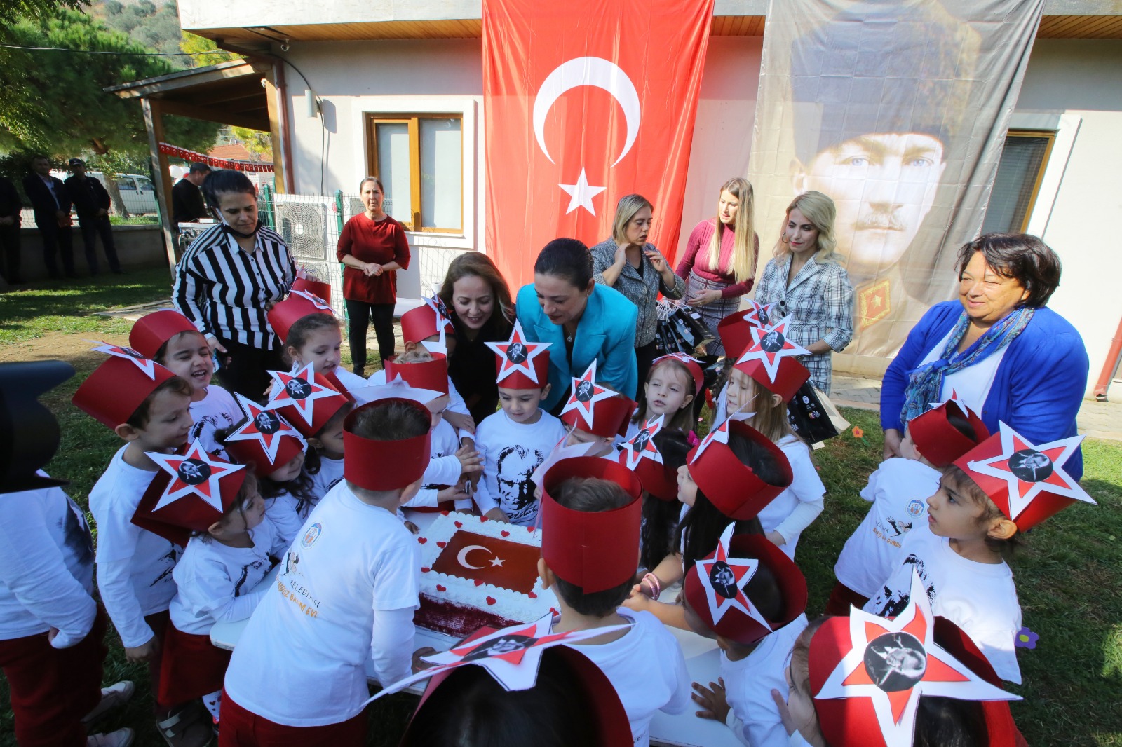 Cumhuriyet’in çocuklarına bayram hediyesi: Şen Çocuk Atölyesi