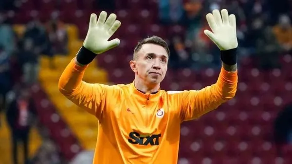 Muslera'nın Mourinho'ya Yönelik Eleştirileri