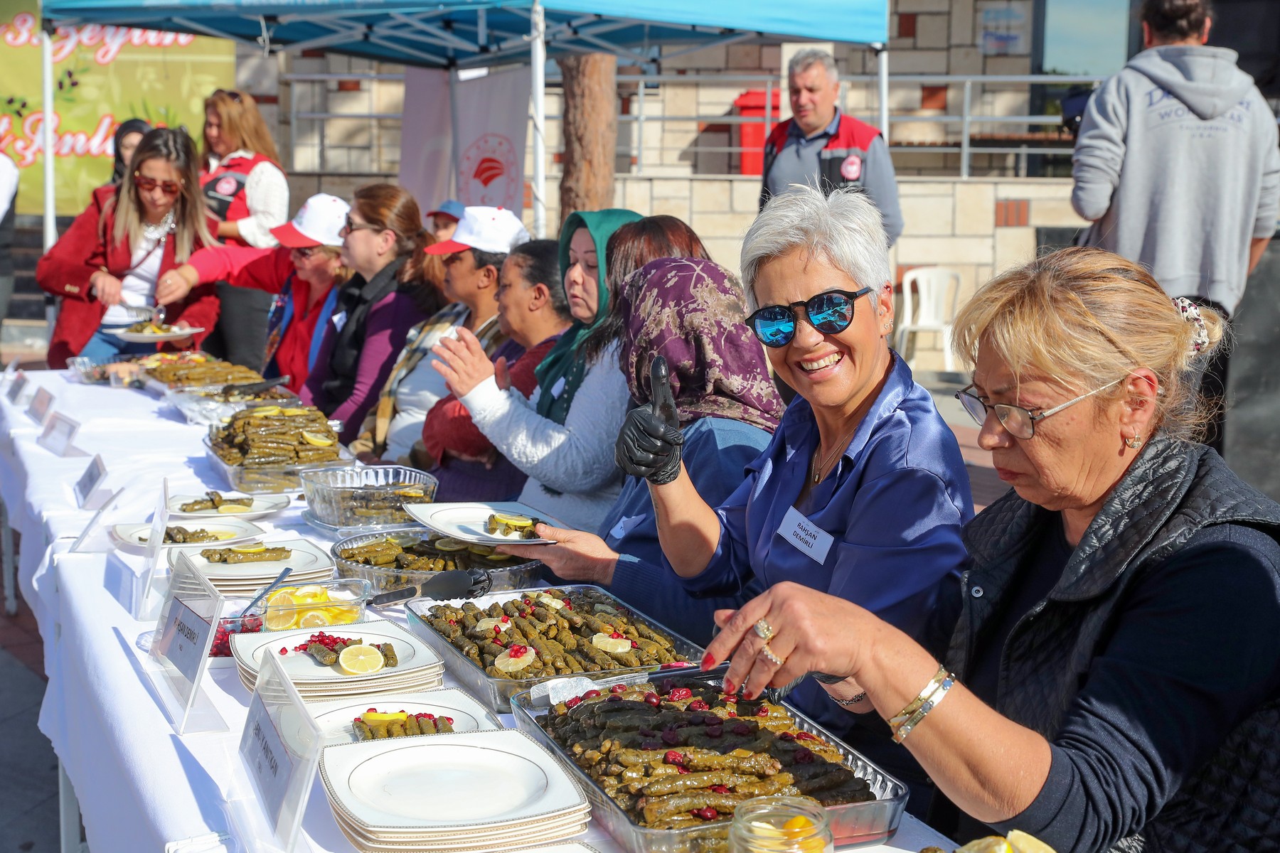 10 Aliağa’da 3. Zeytin Hasat Şenliği Düzenlendi