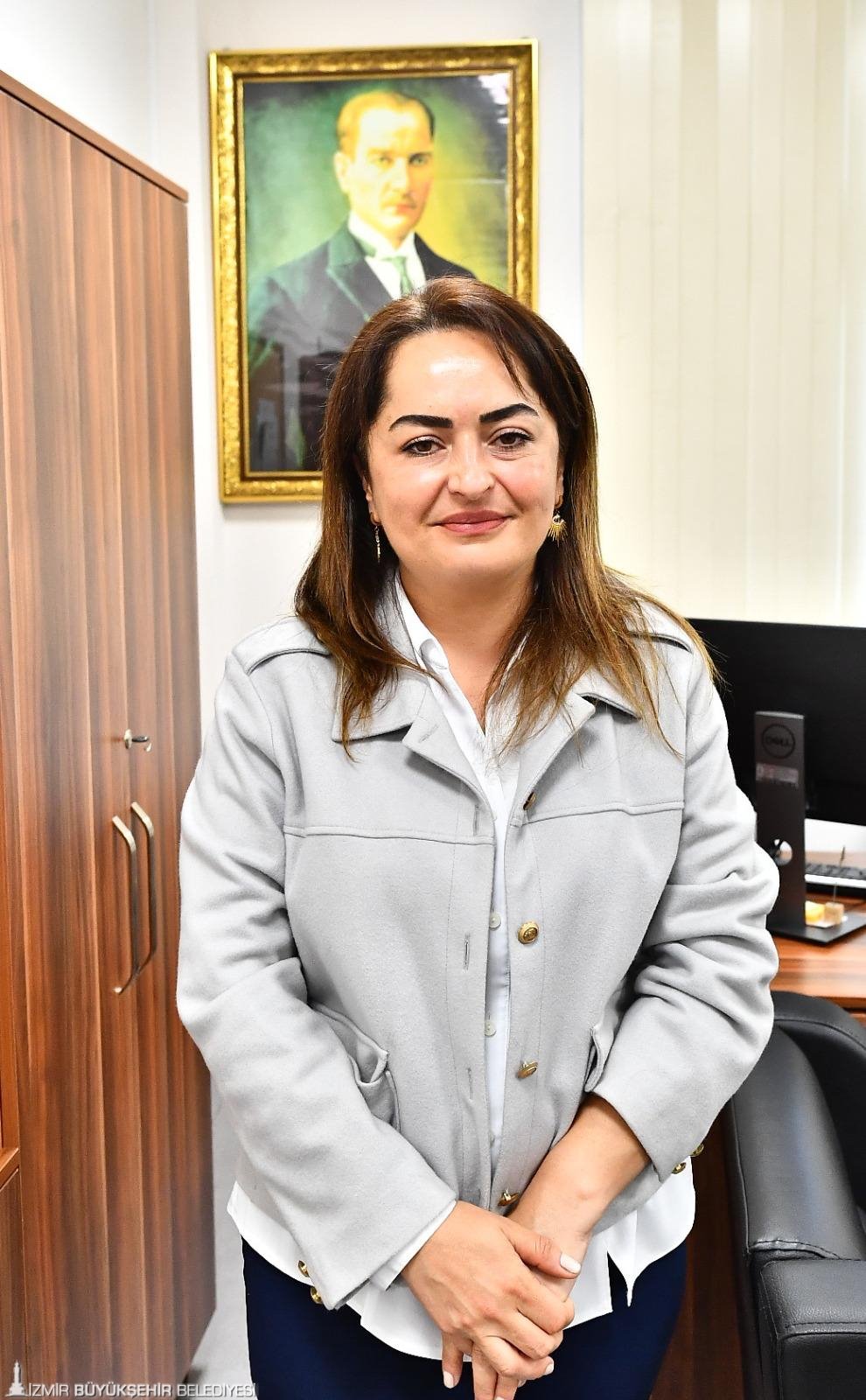  Arzu Ütaş