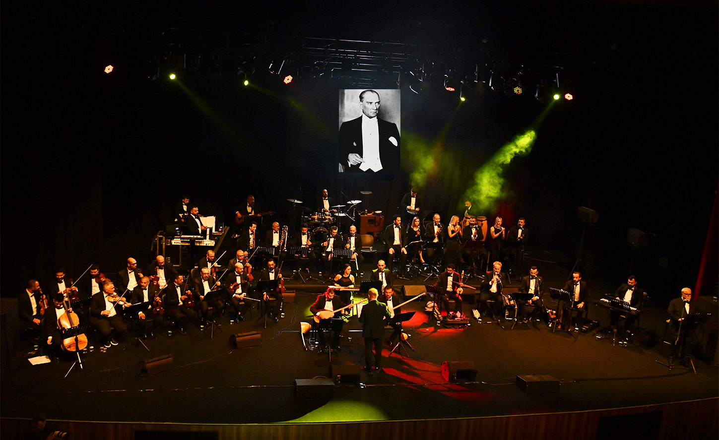 Ulu Önder Mustafa Kemal Atatürk en sevdiği şarkılarla anılacak