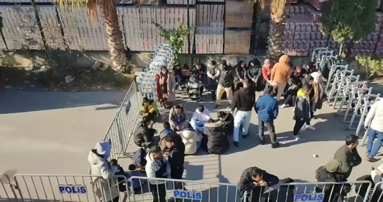 "Göçmen kaçakçılığı organizatörlerine yönelik 6 bin 339 operasyon yaptık"