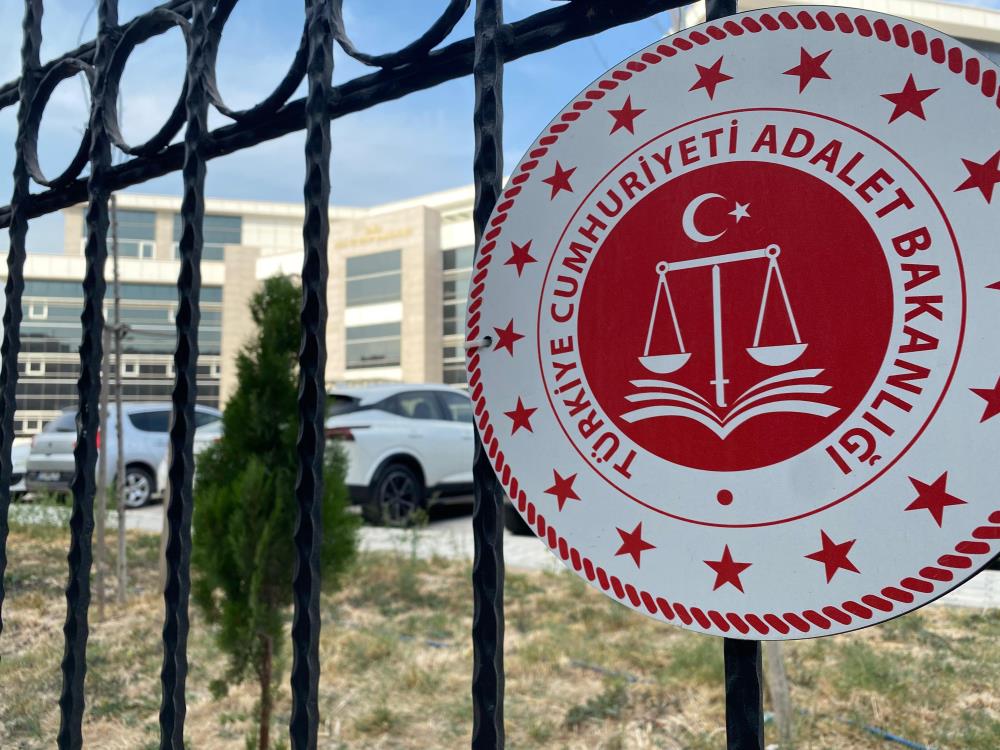 Cenazeler otopsi işlemleri için adli tıpta