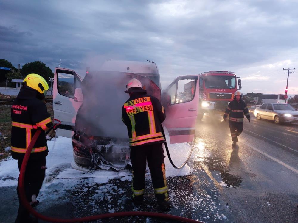 İtfaiyenin hızlı müdahalesi alevleri söndürdü