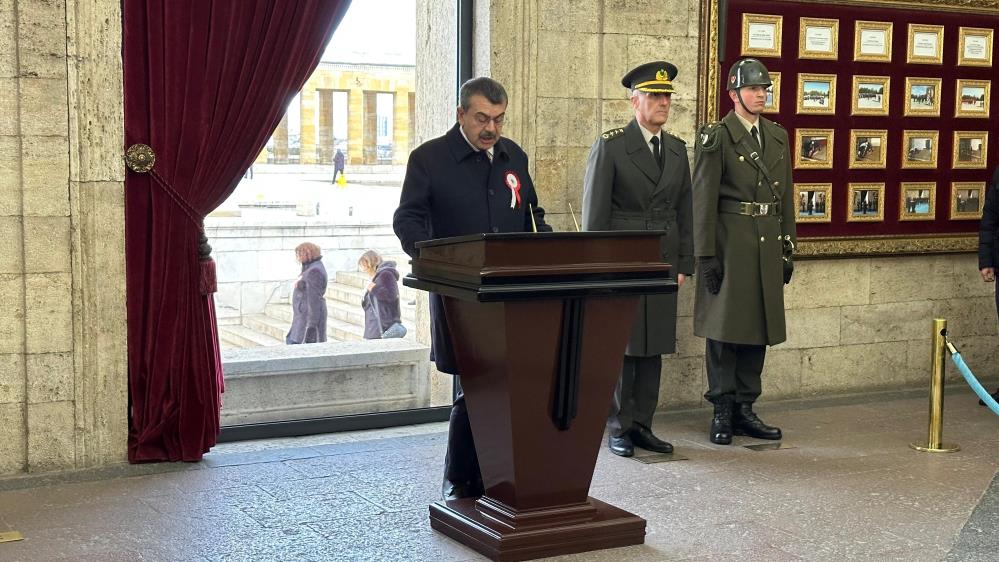 "Manevi huzurlarınızdayız"