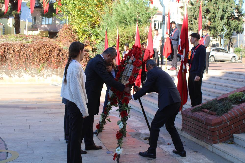 Öğretmenler, öğrenciler ve STK temsilcilerinin katılımı