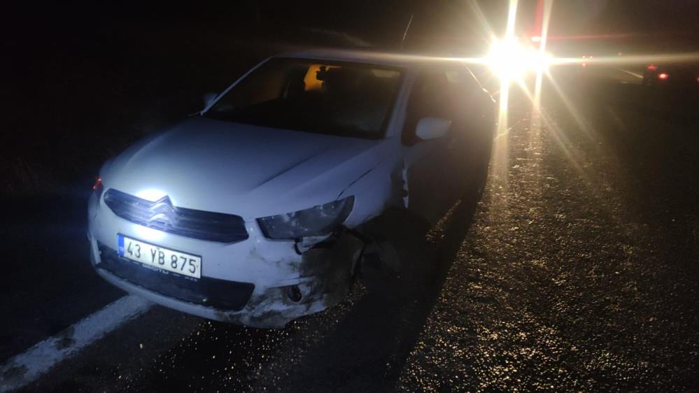 Sürücü kazayı yara almadan atlattı