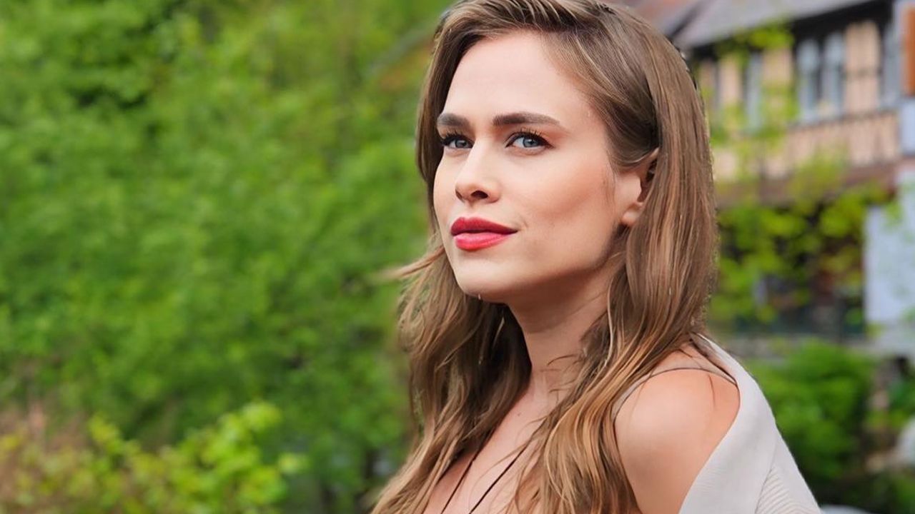 Begüm Öner’den De Tepki