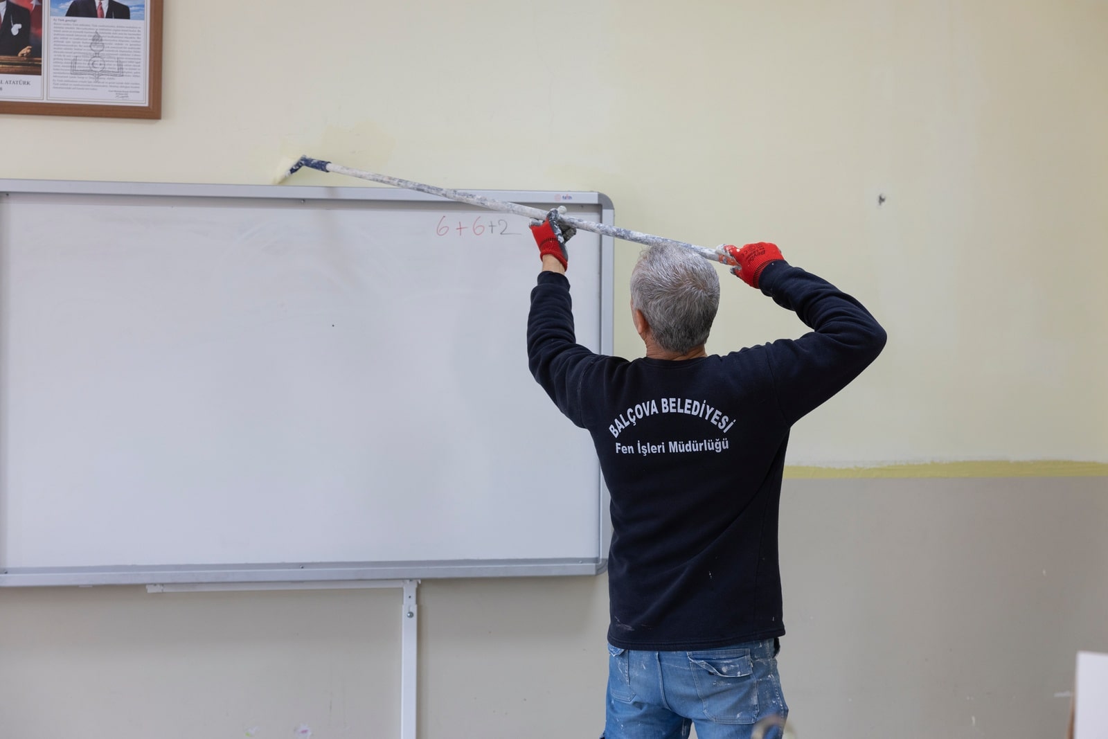 Diğer öğrencilerimizle de temas halinde olmaya çalışıyoruz