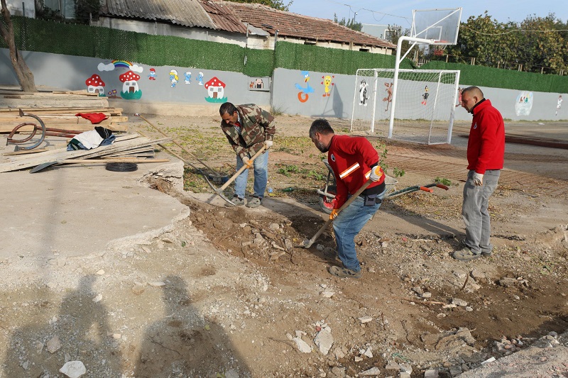 Okullarımıza destek olmaya devam edeceğiz