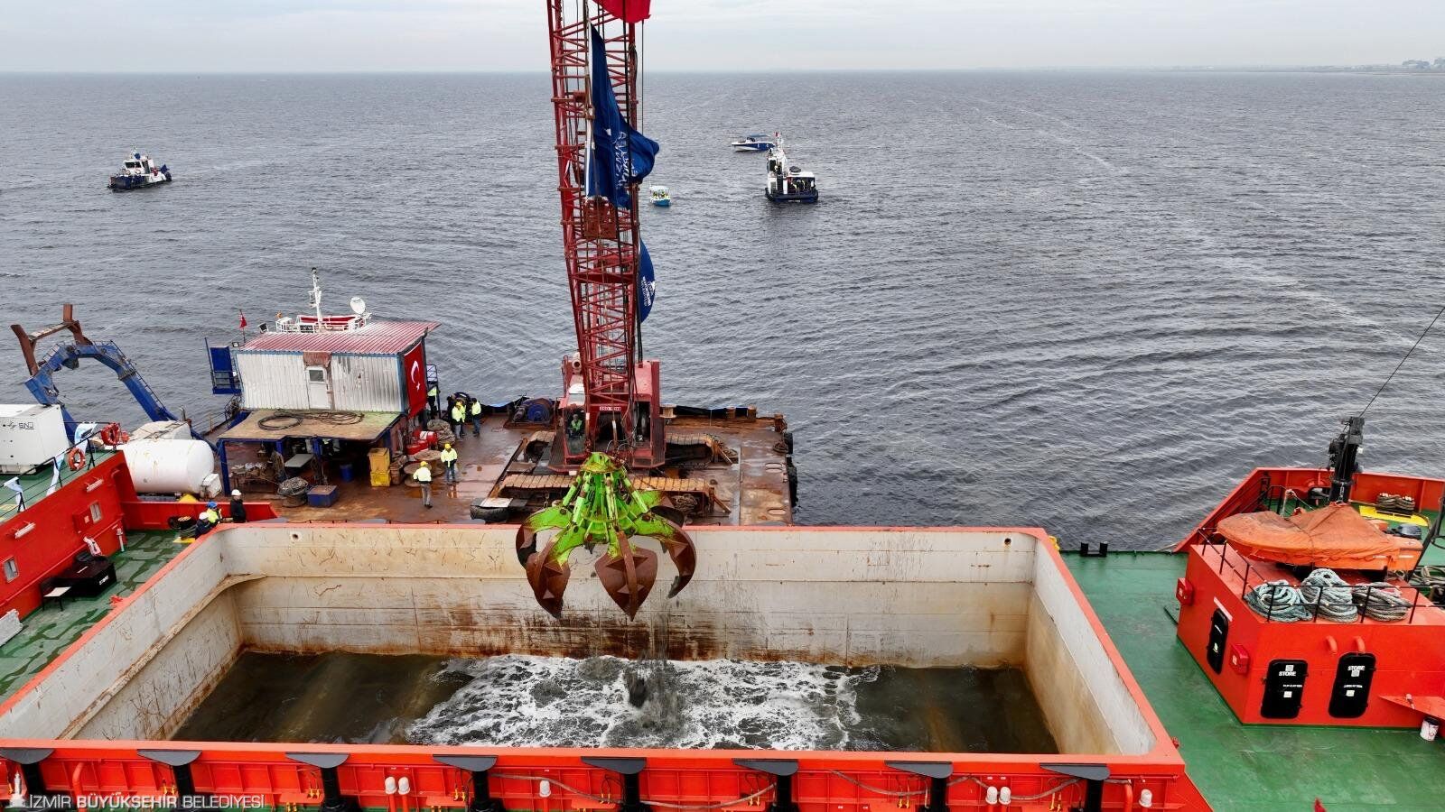 İzmirli vatandaşların desteği önemli