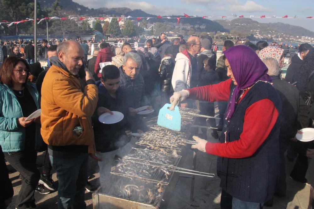 "Çok güzel bir festival, 10 ton hamsi ikram ediliyor"