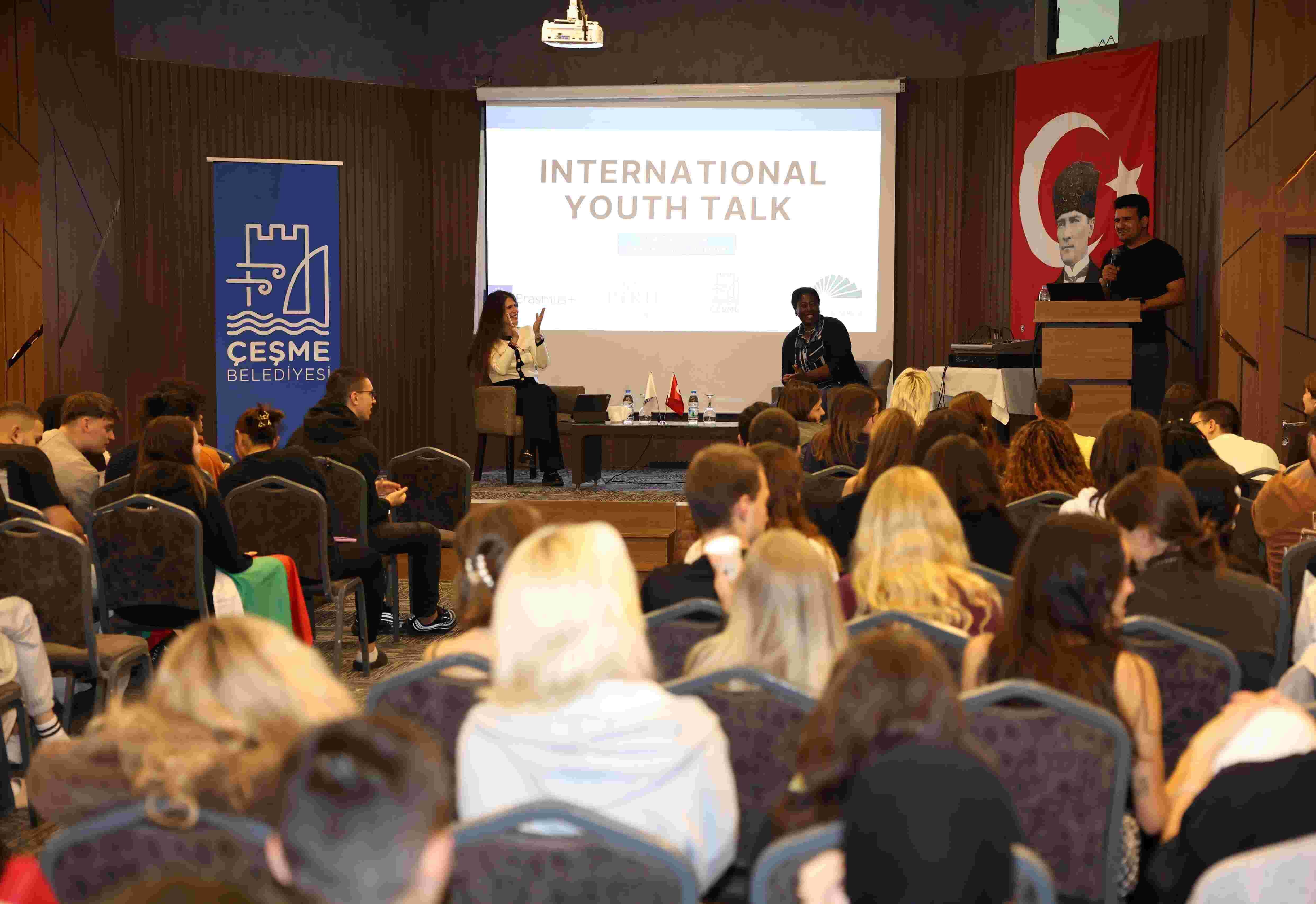 Hepimizin birbirimizi dinlemesi gerekiyor