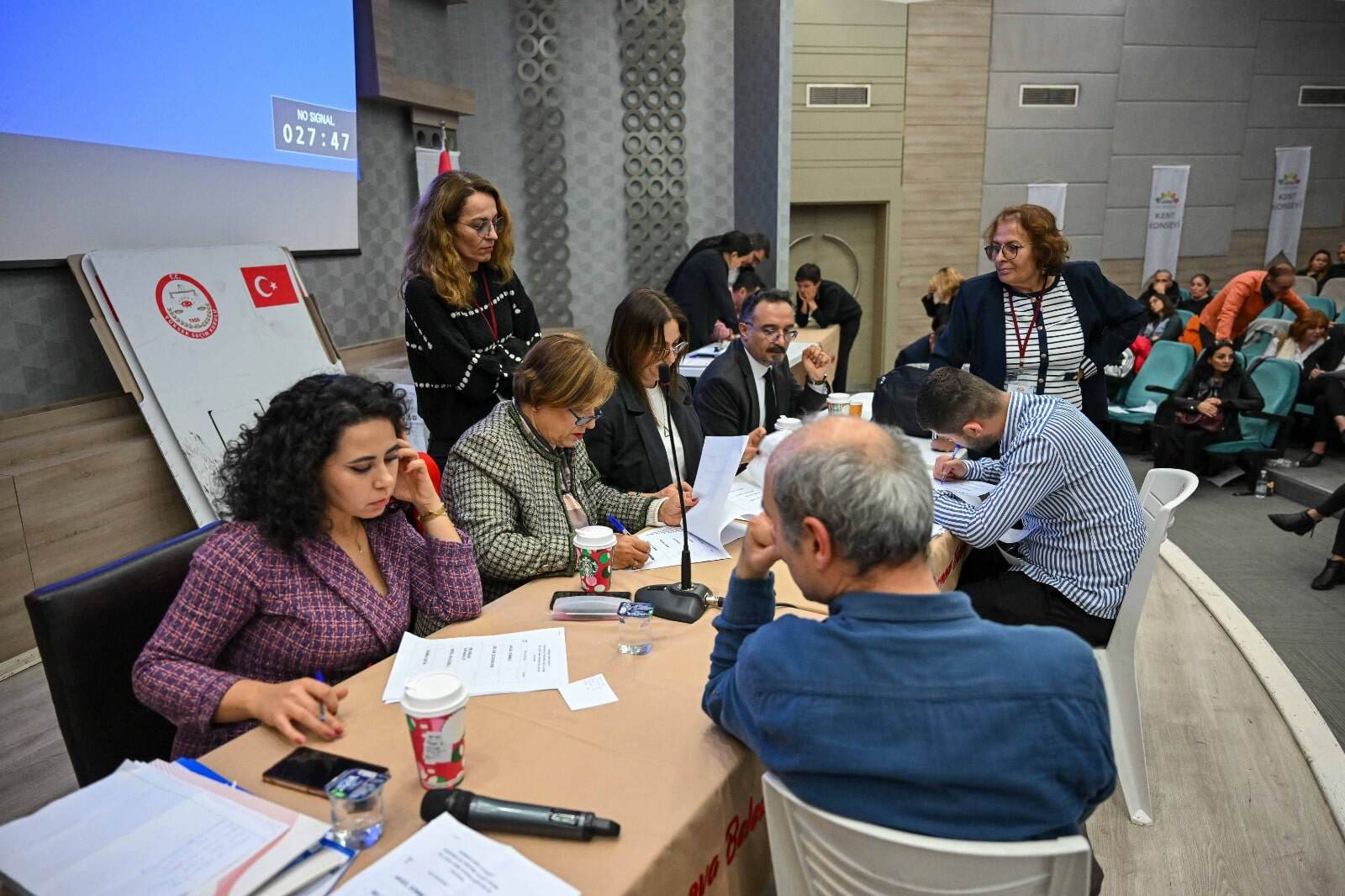 Kadın Meclisi Yönetim Kurulu belirlendi