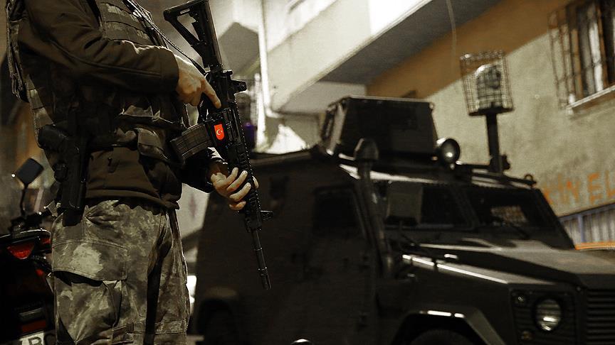 Ekipler saban saatlerinde operasyon düzenledi. 