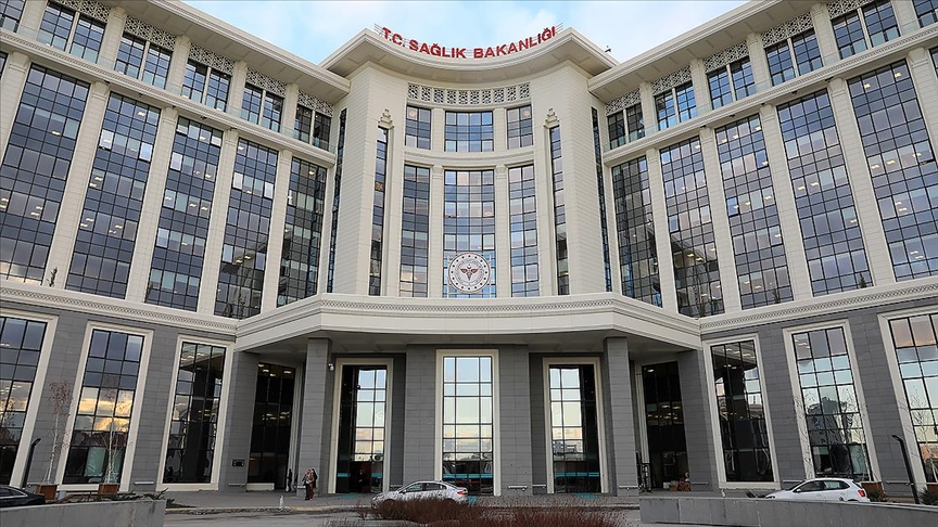 Sağlık Bakanlığı, Devlet Hizmeti Yükümlülüğü Kurası'na ilişkin boş kadroları yayımladı.