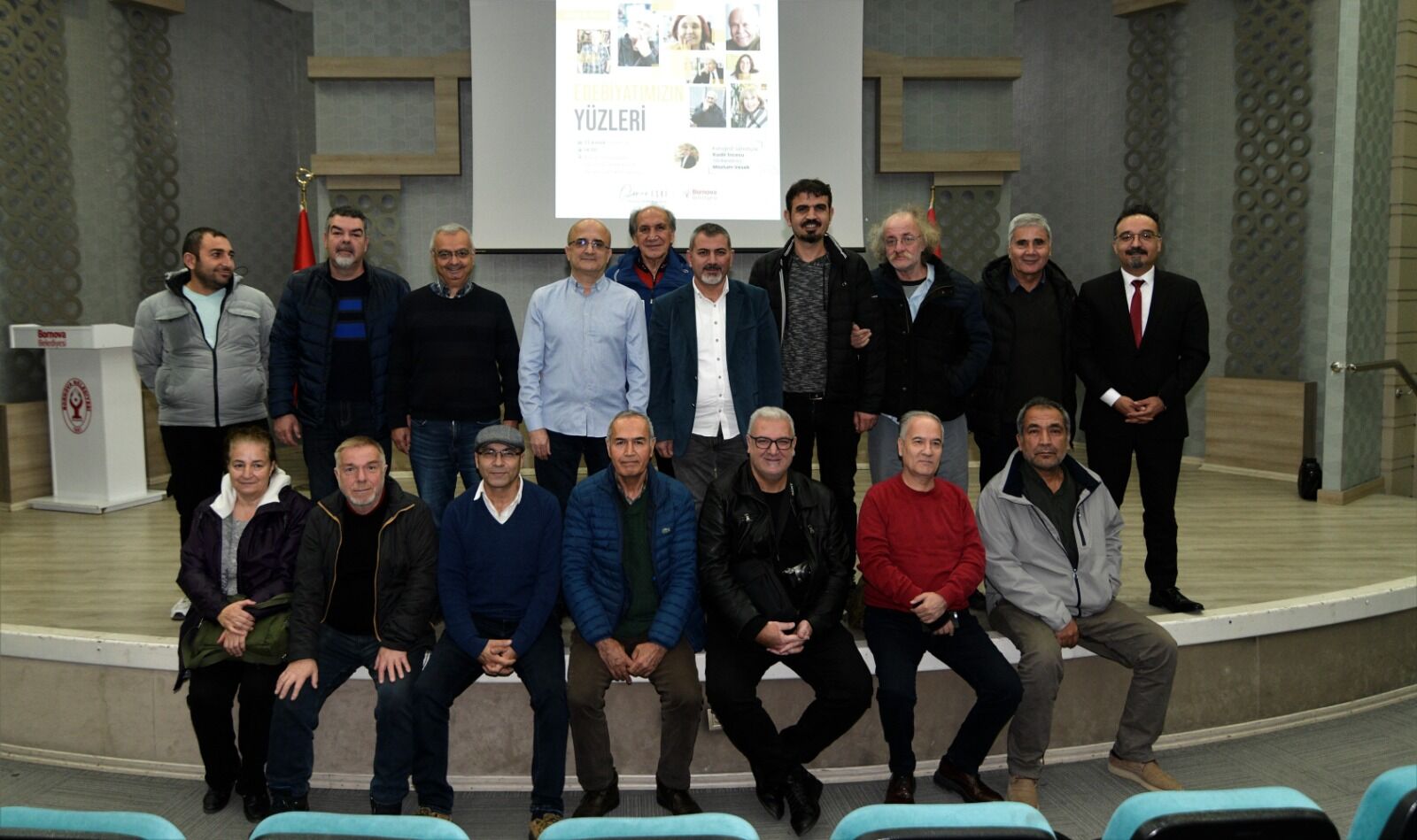 İzmir edebiyat dünyasının en önemli isimlerini yetiştiren bir şehir