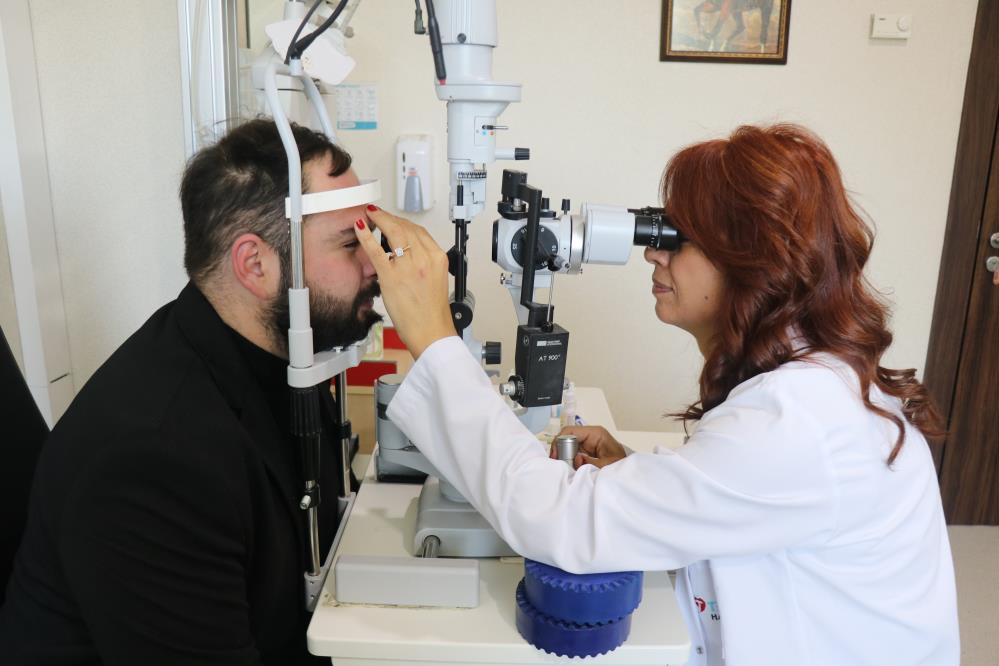 "3 ayda bir mi veya 6 ayda bir mi muayene olacağını şekerin ve gözün durumuna göre karar veriyoruz"