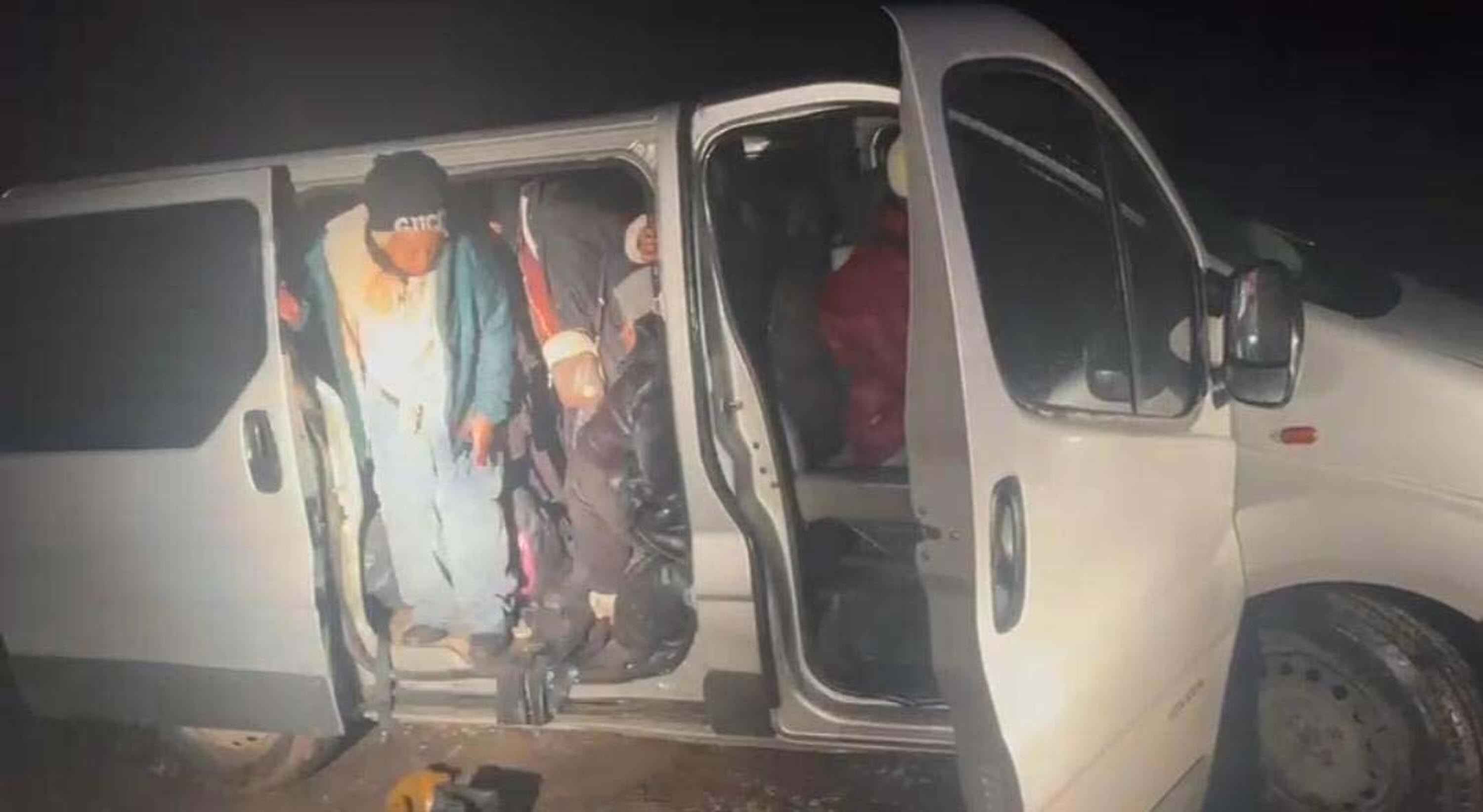 I Z M I R D E 197 K A C A K G O C M E N Y A K A L A N D I 32 460488 135933 11Zon