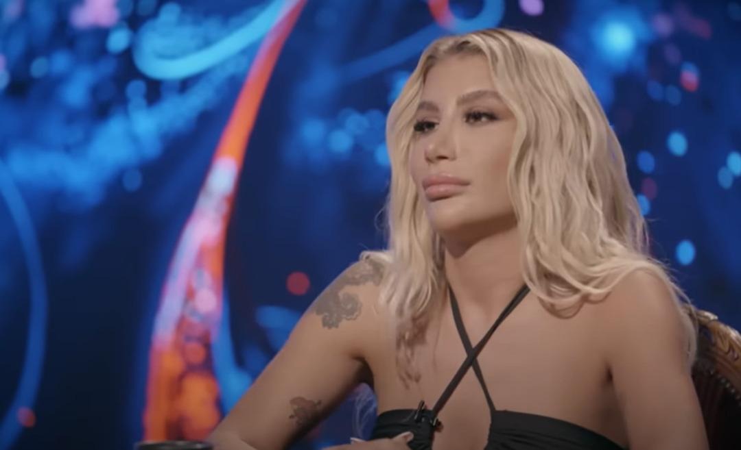 Derici: "Beni biriyle yakıştırın"