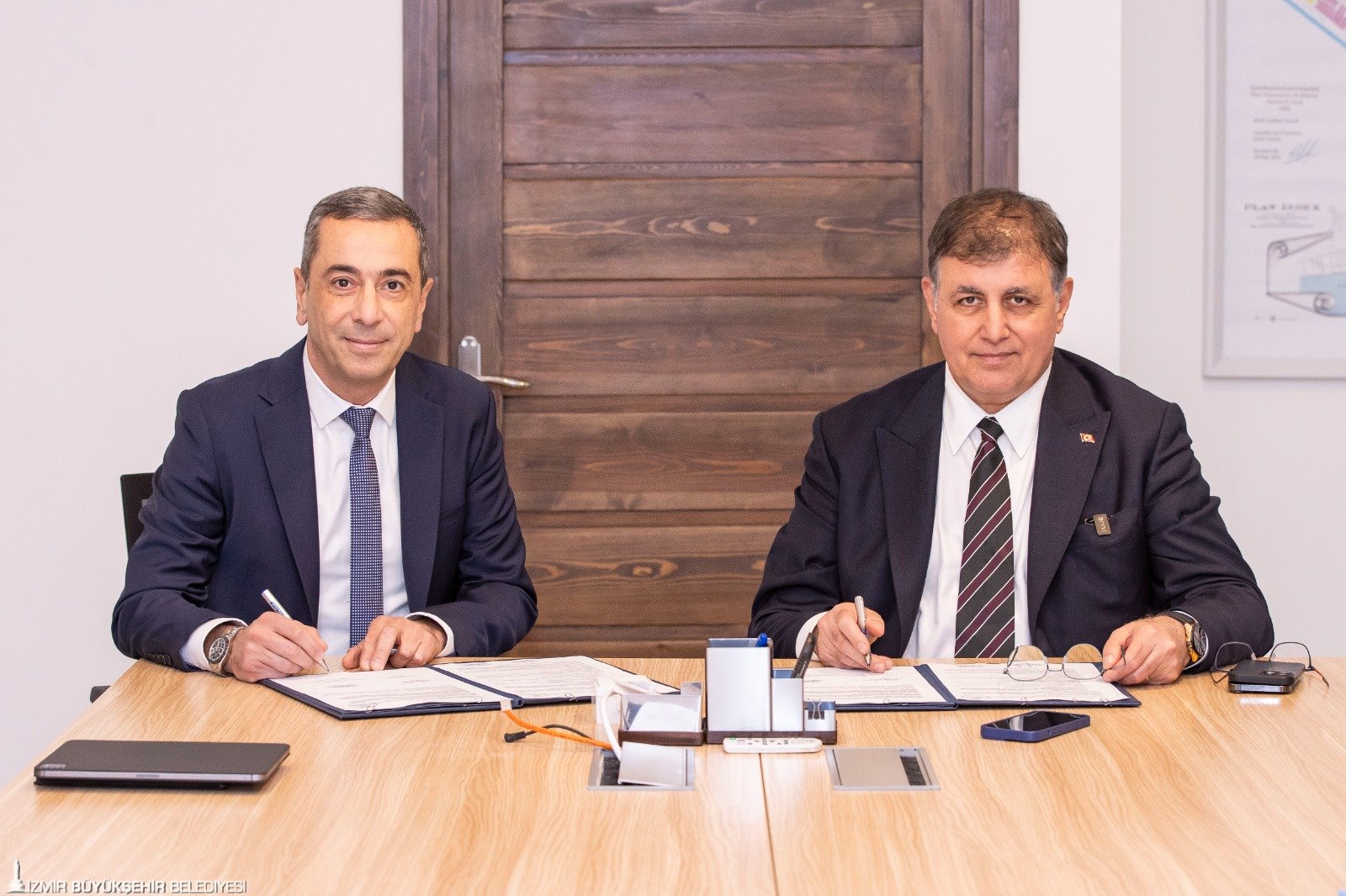 İzmi̇re Yeni̇ Tramvay Geli̇yor (2)