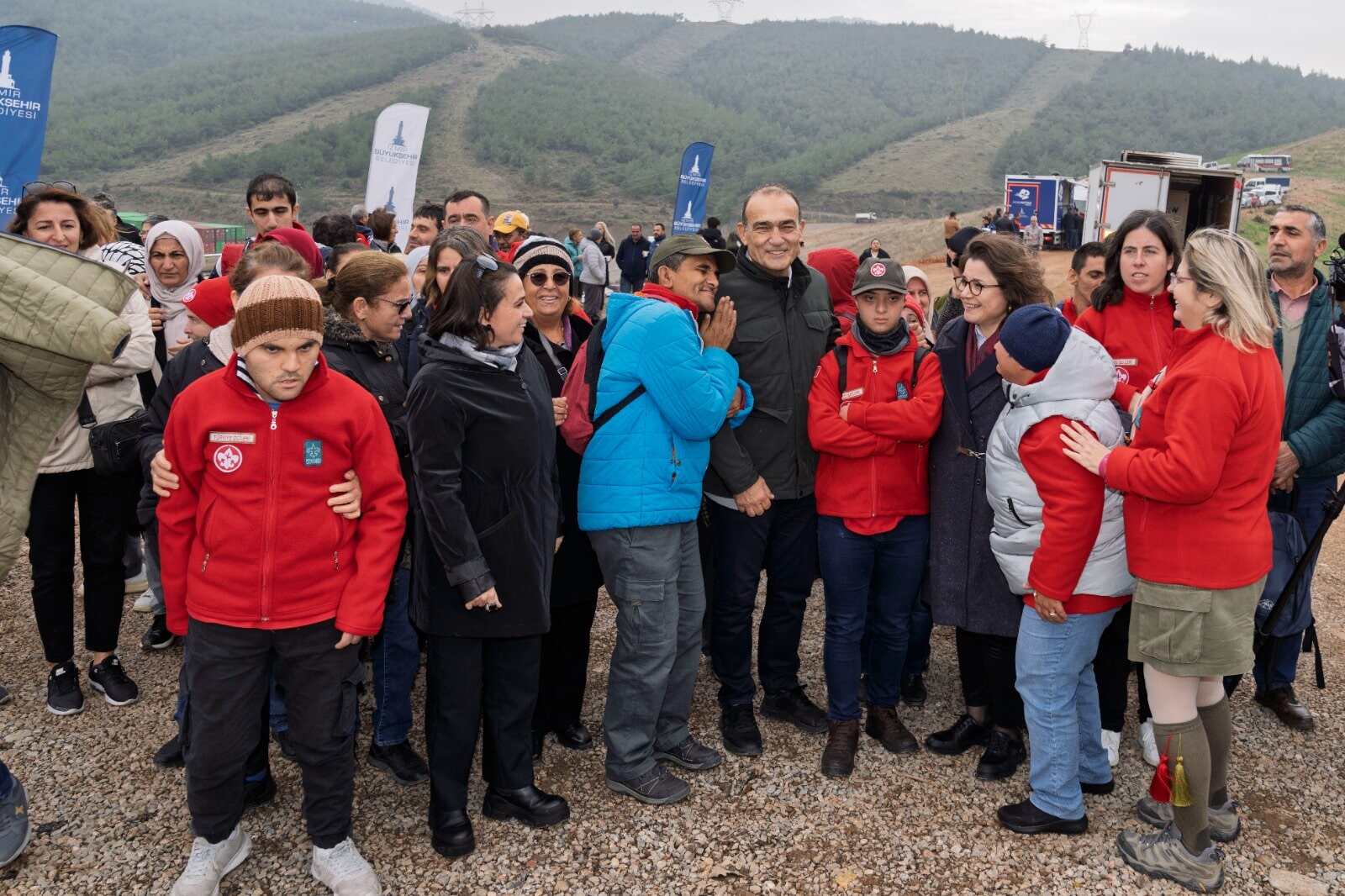 Başkan Cemil Tugay'a teşekkür