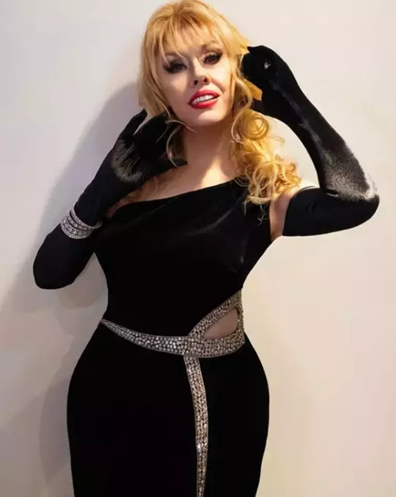 Kamuran Akkor Kimdir?