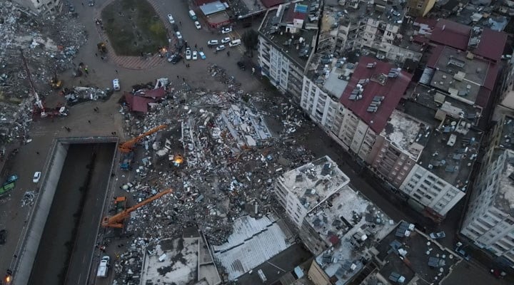 Deprem acısı ve yardım çabaları