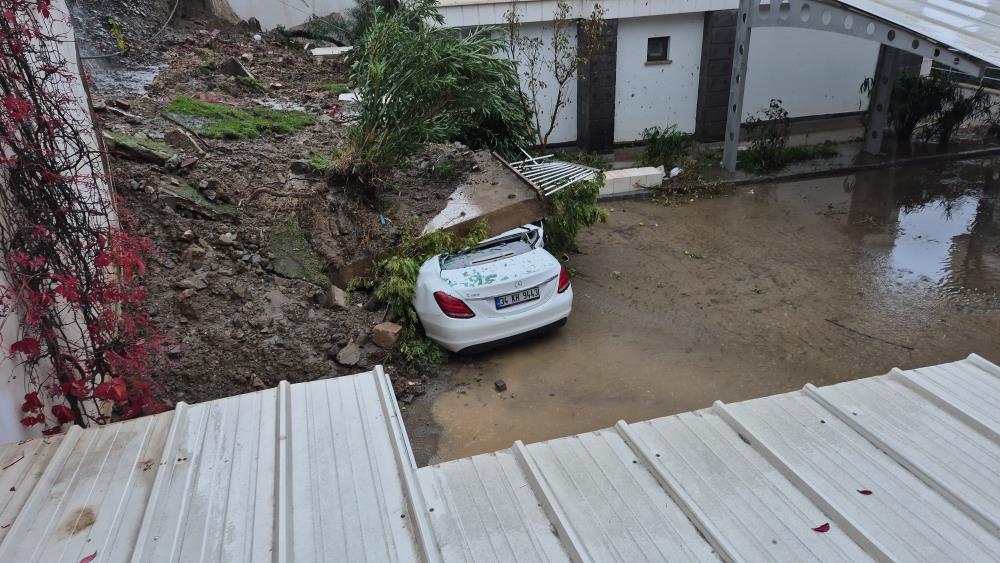 Bodrum kaymakamı olay yerinde incelemelerde bulundu