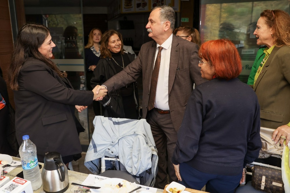 Cumhuriyet, kadınlara eşit ve özgür bir yaşam vaat etmiştir