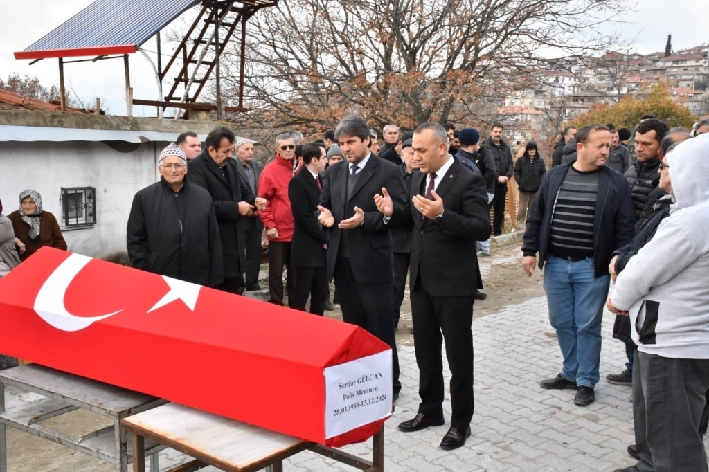 Büyükşehir aileyi yalnız bırakmadı