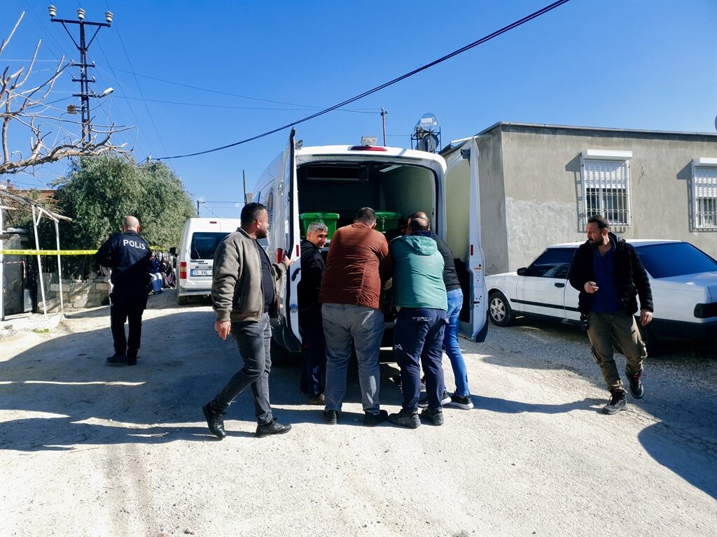 Cezaevinden 3 gün önce çıkan madde bağımlısı, babaanesi ve dedesini öldürdü-1