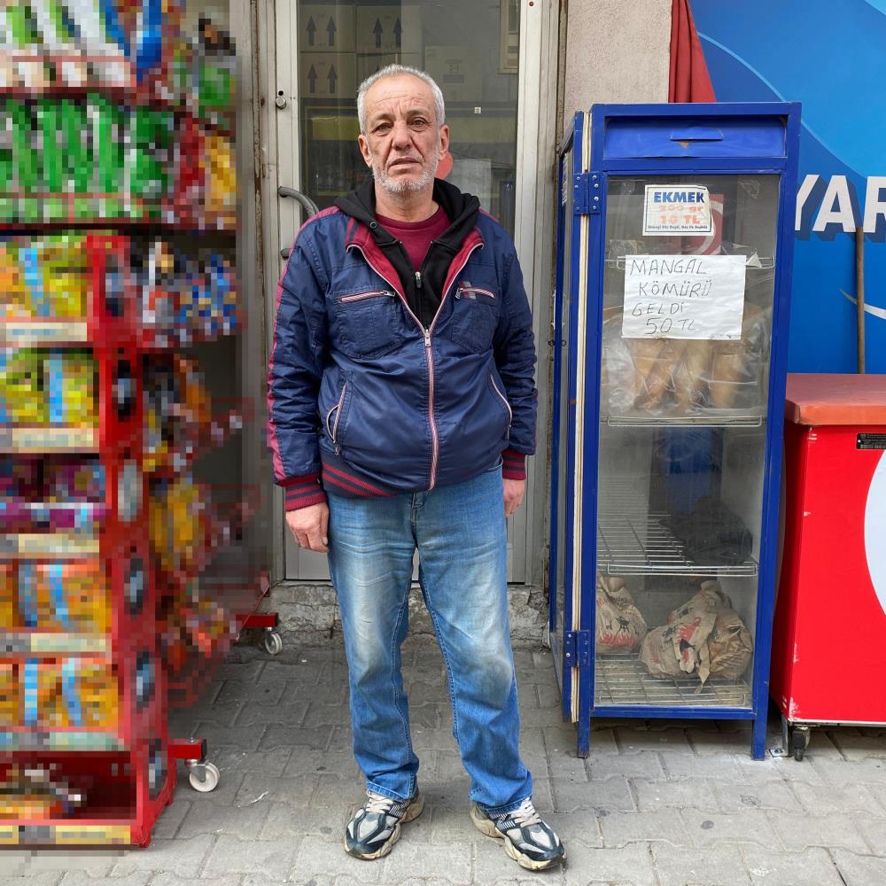 Mahalle bakkalında organize hırsızlık kamerada-3