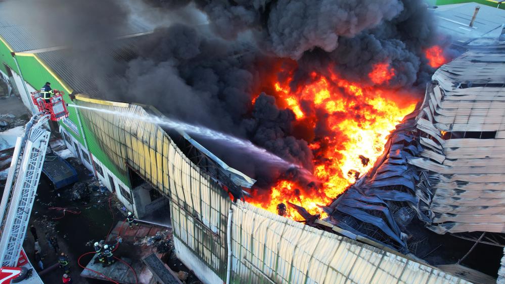 Yangın ihbarı ve ekiplerin hızlı müdahalesi