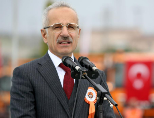 Bakan Uraloğlu-1