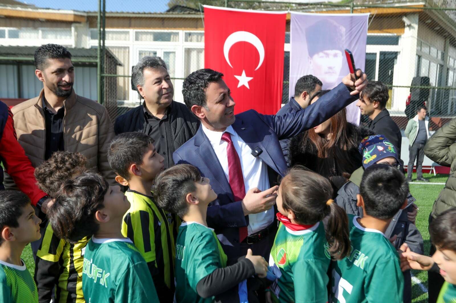 bayraklı futbol finali