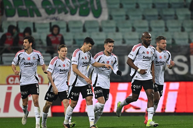 Beşiktaş Ilk 11