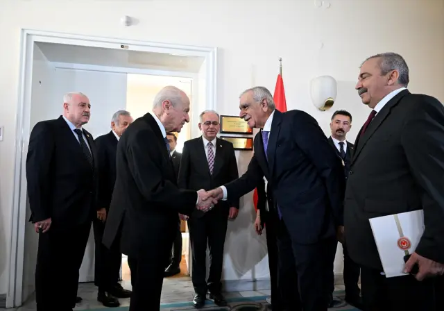 Dem Ve Devlet Bahçeli