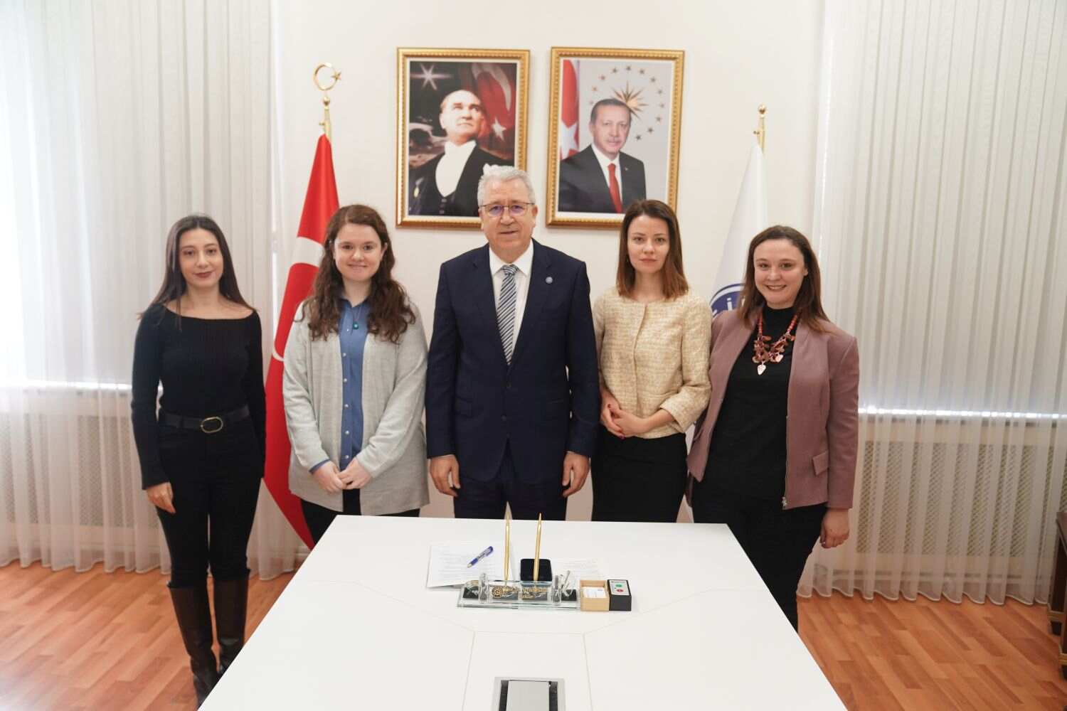 Ege Üniversitesi Eczacılık Fakültesi