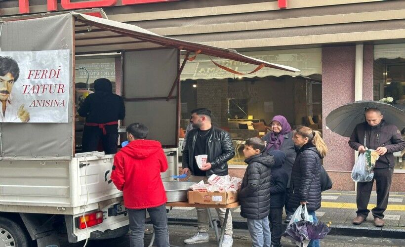 Hayranlardan ‘Ferdi Baba’ Tezahüratları