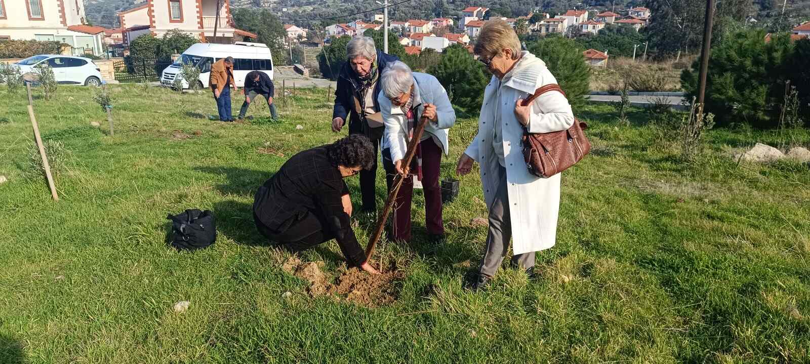 Onur ve mutluluğunu yaşıyoruz