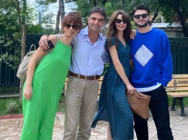 Gizem Ünsal Sinem Ünsal