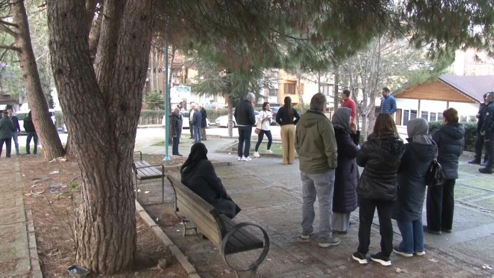 İnşaat Alanında Heyelan Oldu, Bina Kaydı, Vatandaşlar Korku Dolu Anlar Yaşadı Bursa