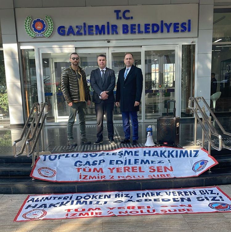 Gaziemir Belediyesi kamu emekçileri de açıklama yaptı.