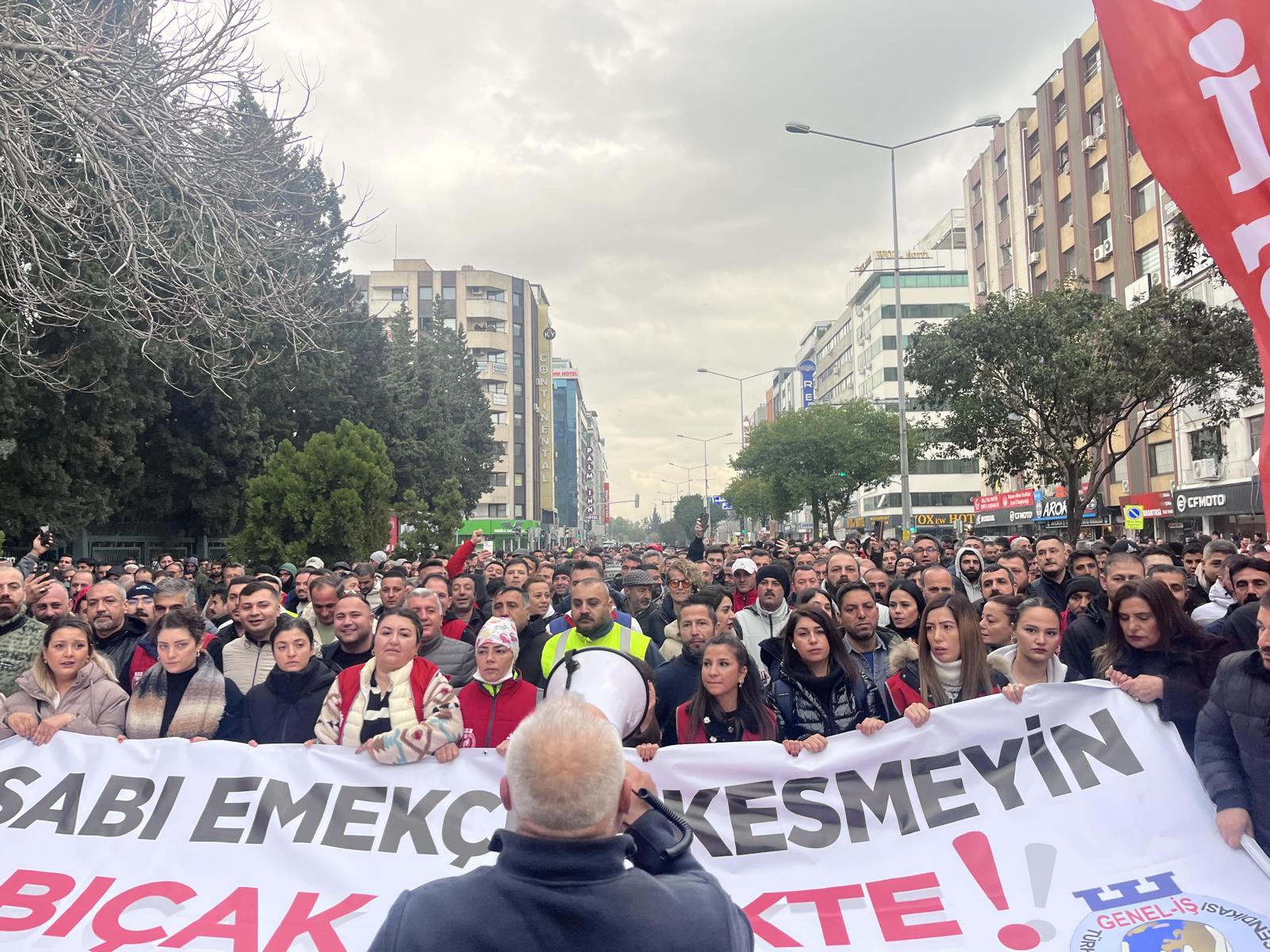 “Kesintiler devam edecek sokakları kırmızıya boyayacağız”