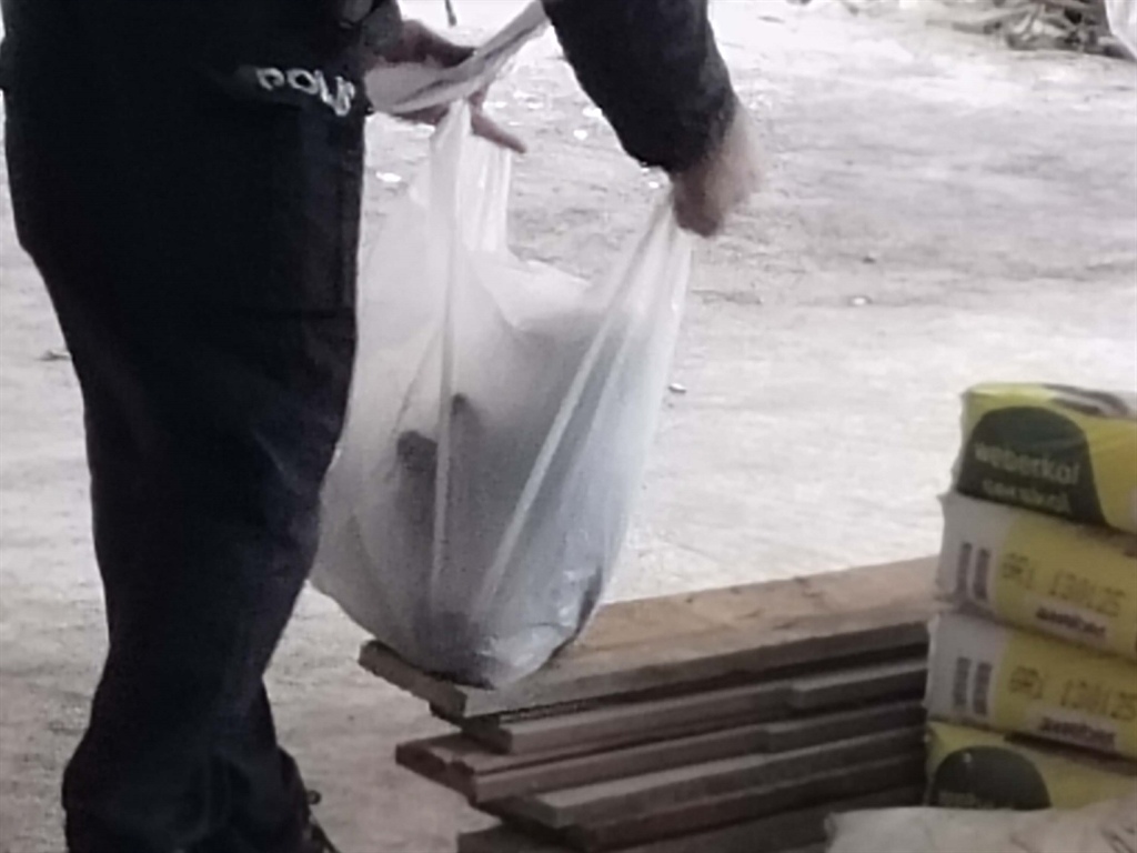 İzmir'de Çatıdan Düşen Işçi Öldü (2)