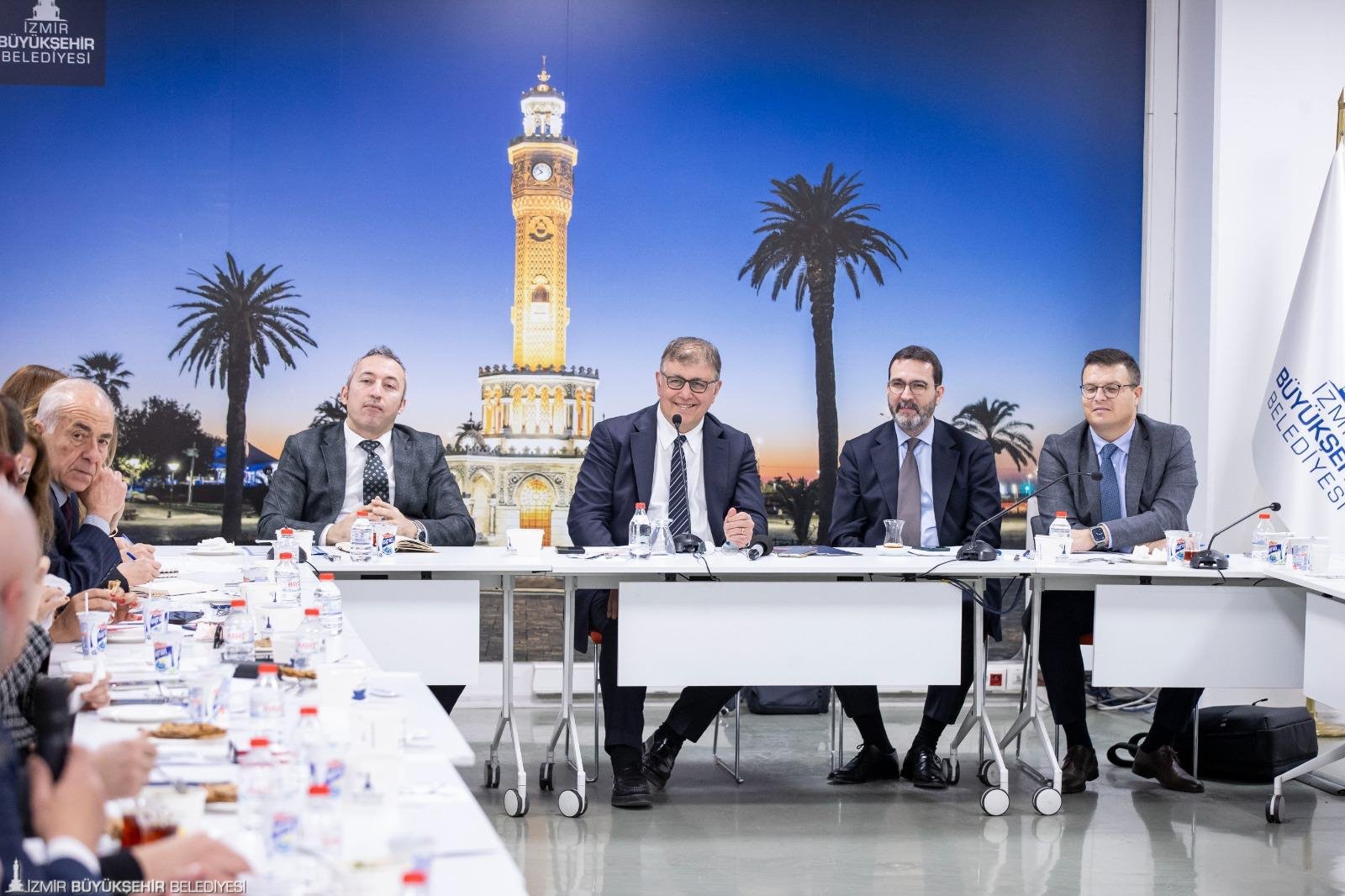 Karşiyakaya Roleybüs Geli̇yor (2)