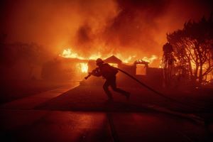 Los Angeles Yangını Devam Ediyor