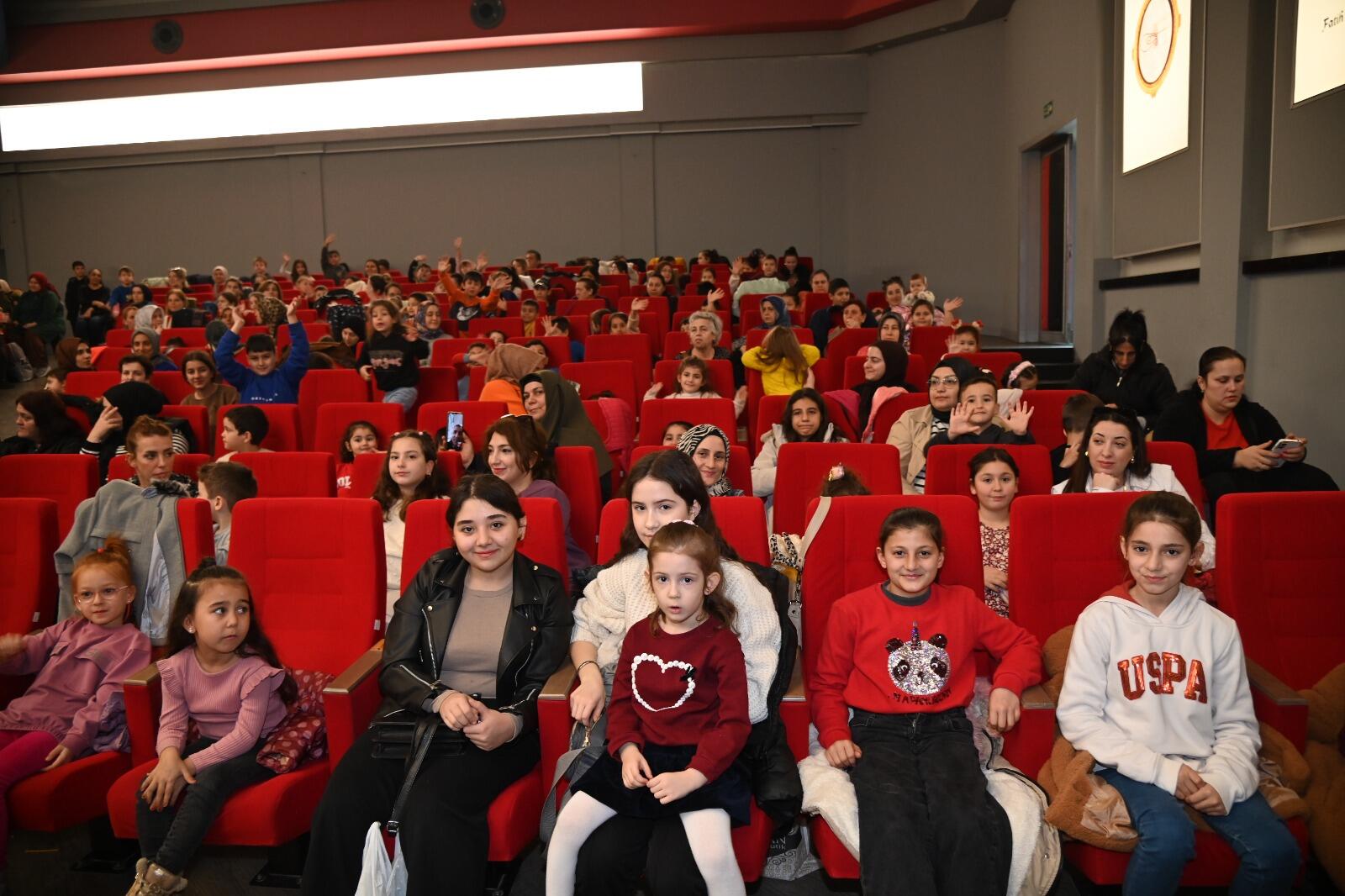 Manisa film gösterimi